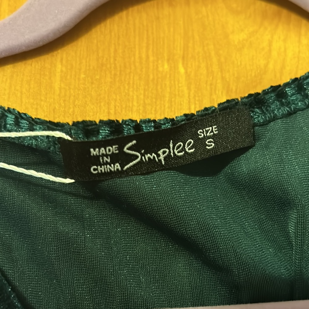 Green velvet Simplee dress - Picture 4 of 4